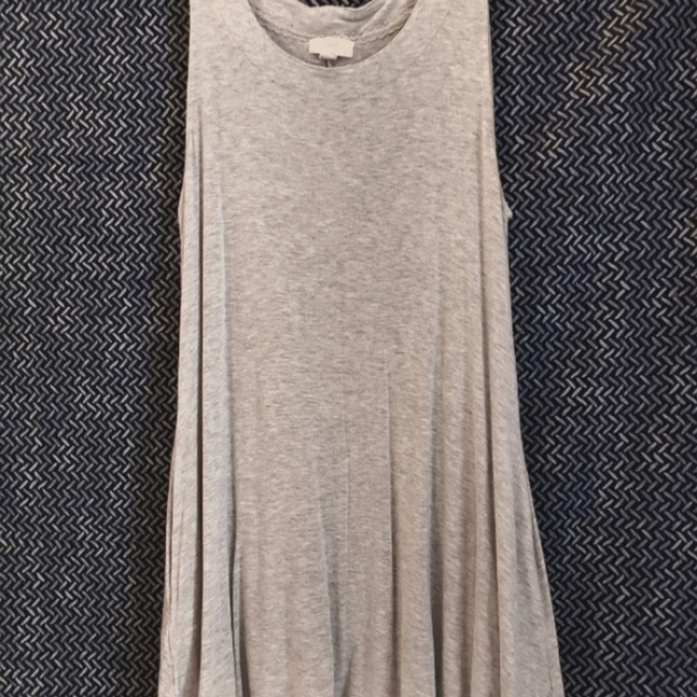 Cupio  sleeveless tunic top with side pockets, 85% cotton 15% spandex, sz L